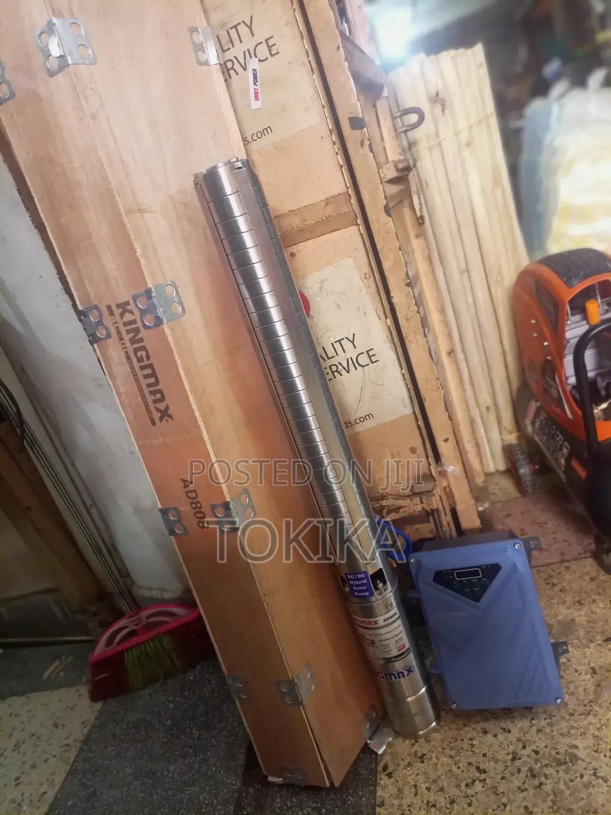 Ac/ Dc Hybrid Submersible Water Pump 300 Meters (960 Feet)