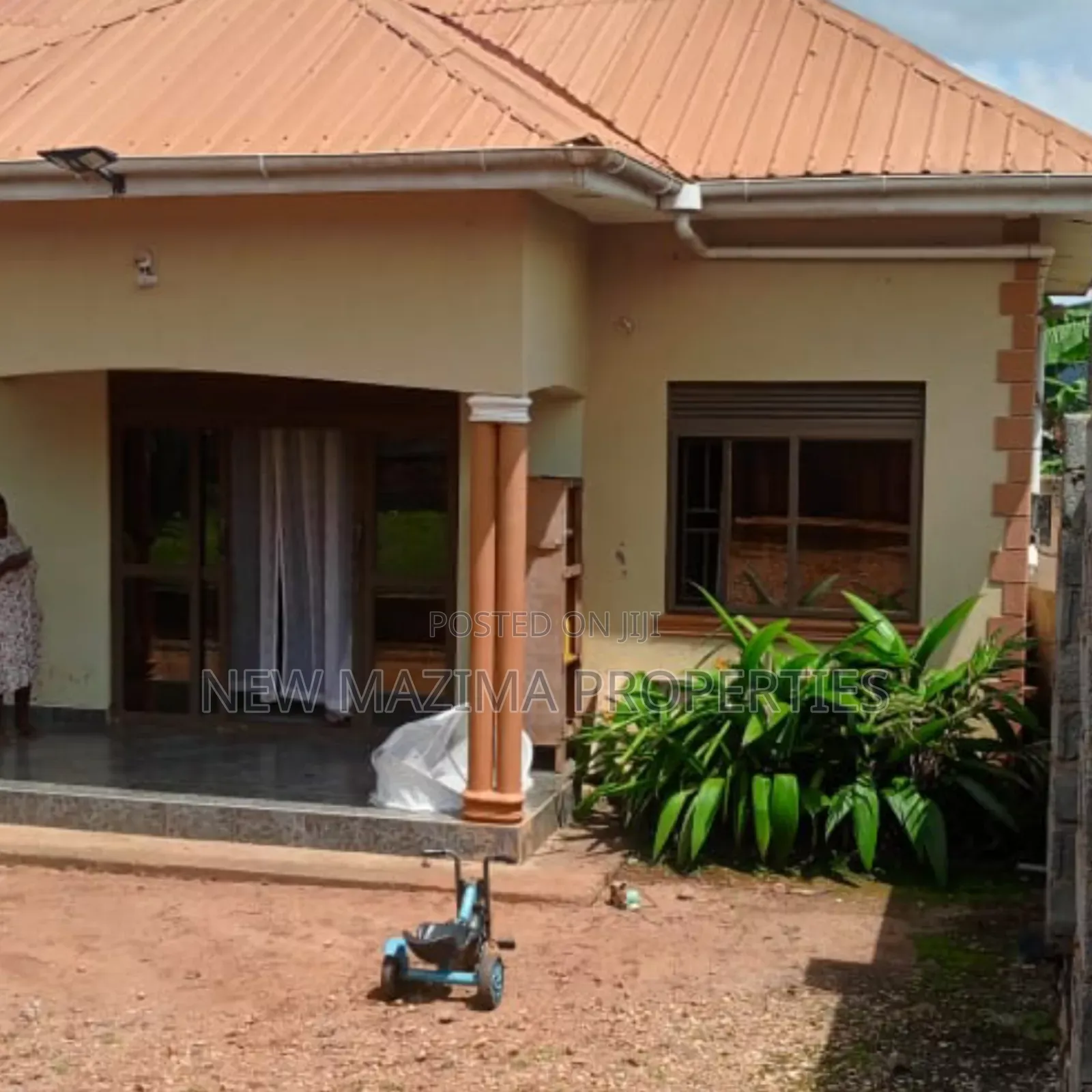 3bdrm Bungalow in Kitende Ssisa, Central Division for sale