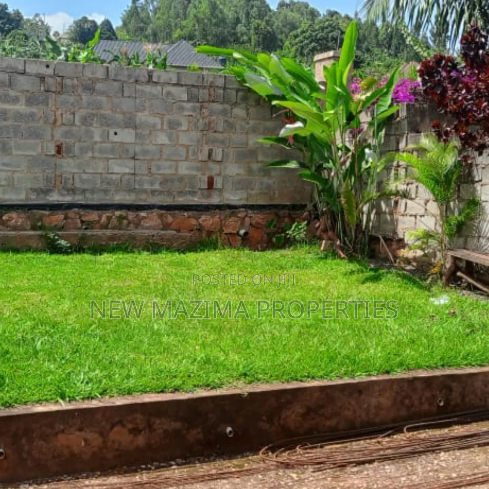 3bdrm Bungalow in Kitende Ssisa, Central Division for sale