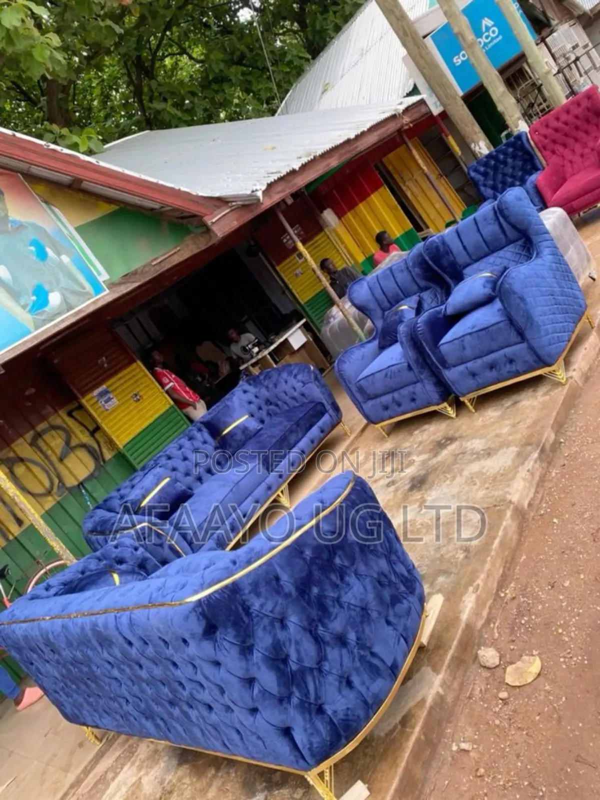 Quality Designed Giant Sofa