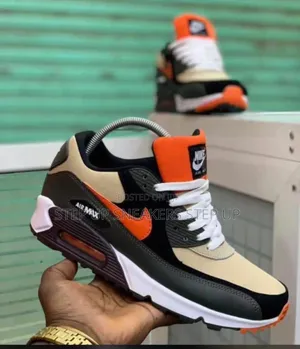 Nike Airmax Sneakers