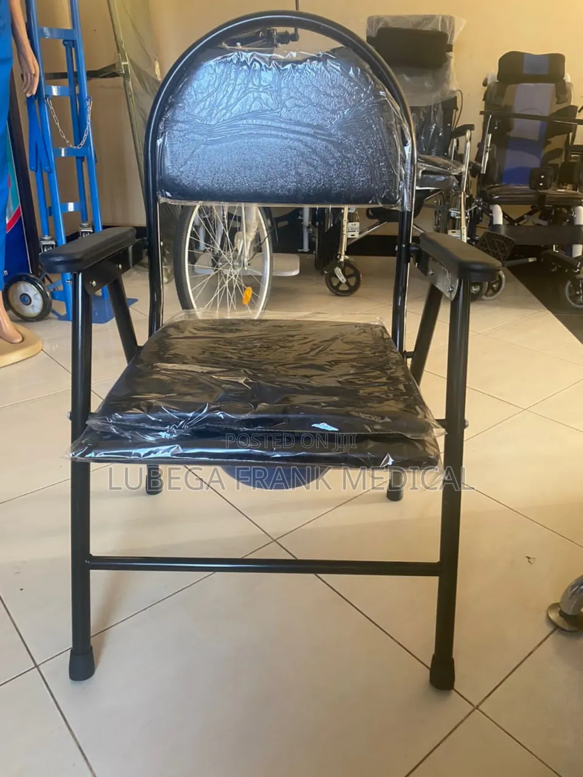 Heavy Duty Commode Chair With Potty Durable