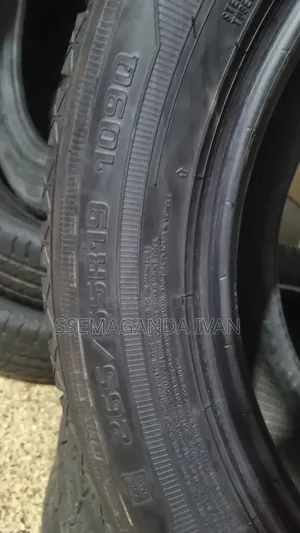 265/55r19 Original Goodyear Foreign Used