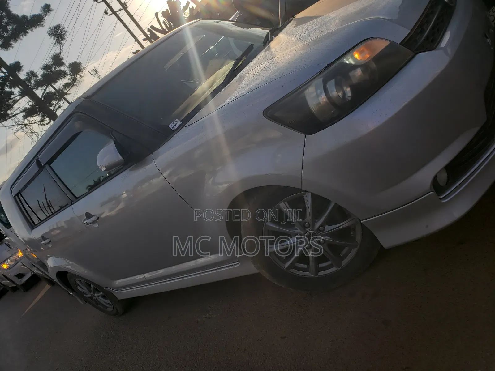 Toyota Corolla Rumion Hatchback 1.8 AWD 2012 Silver