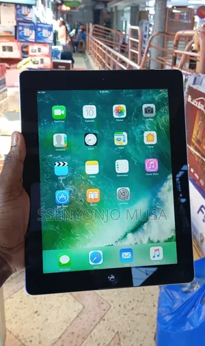 Photo - Apple iPad 4 Wi-Fi + Cellular 64 GB Silver
