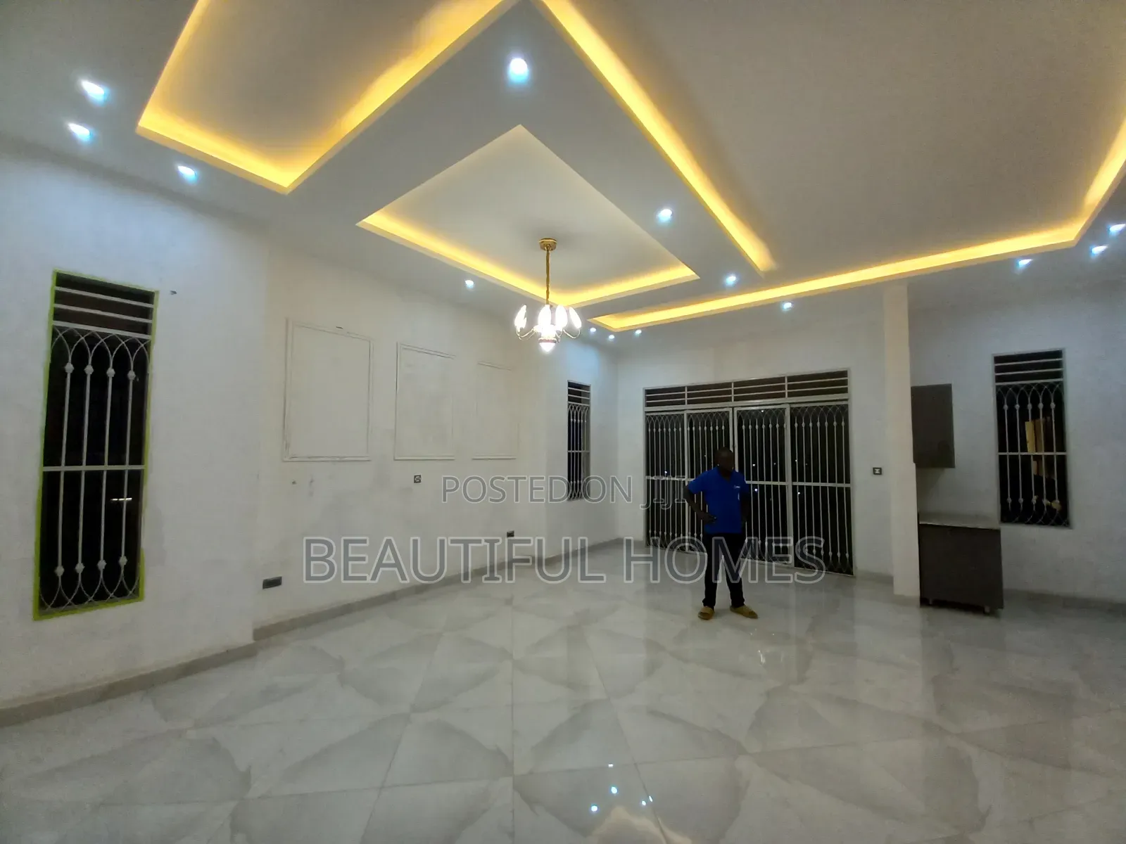 Furnished 5bdrm Mansion in Kira for sale
