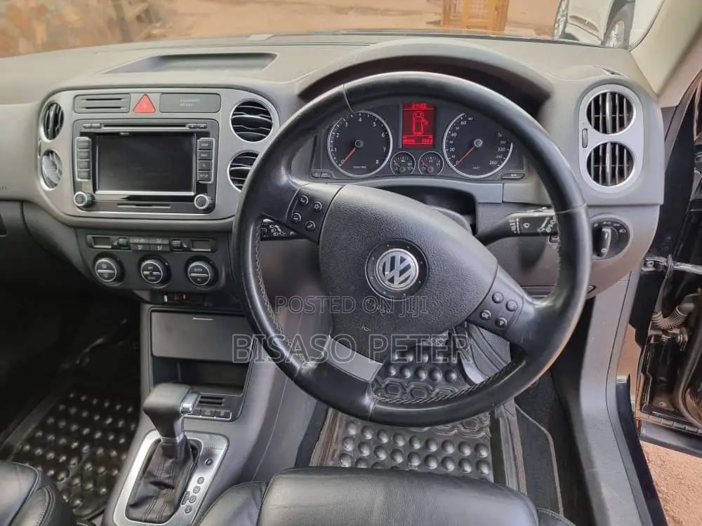 Volkswagen Tiguan 1.4 TSI 2008 Black
