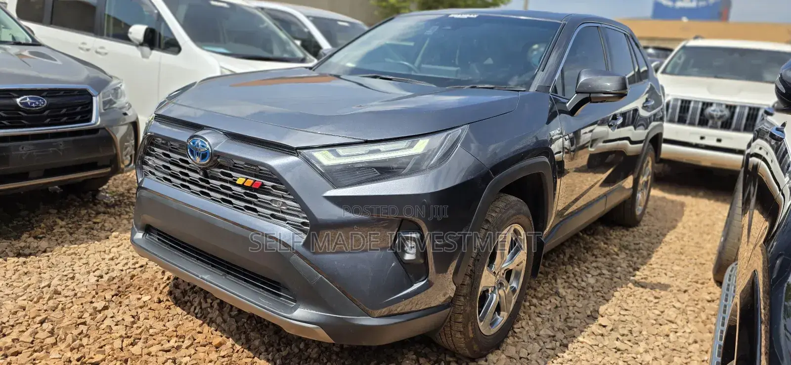 Toyota RAV4 2022 Gray