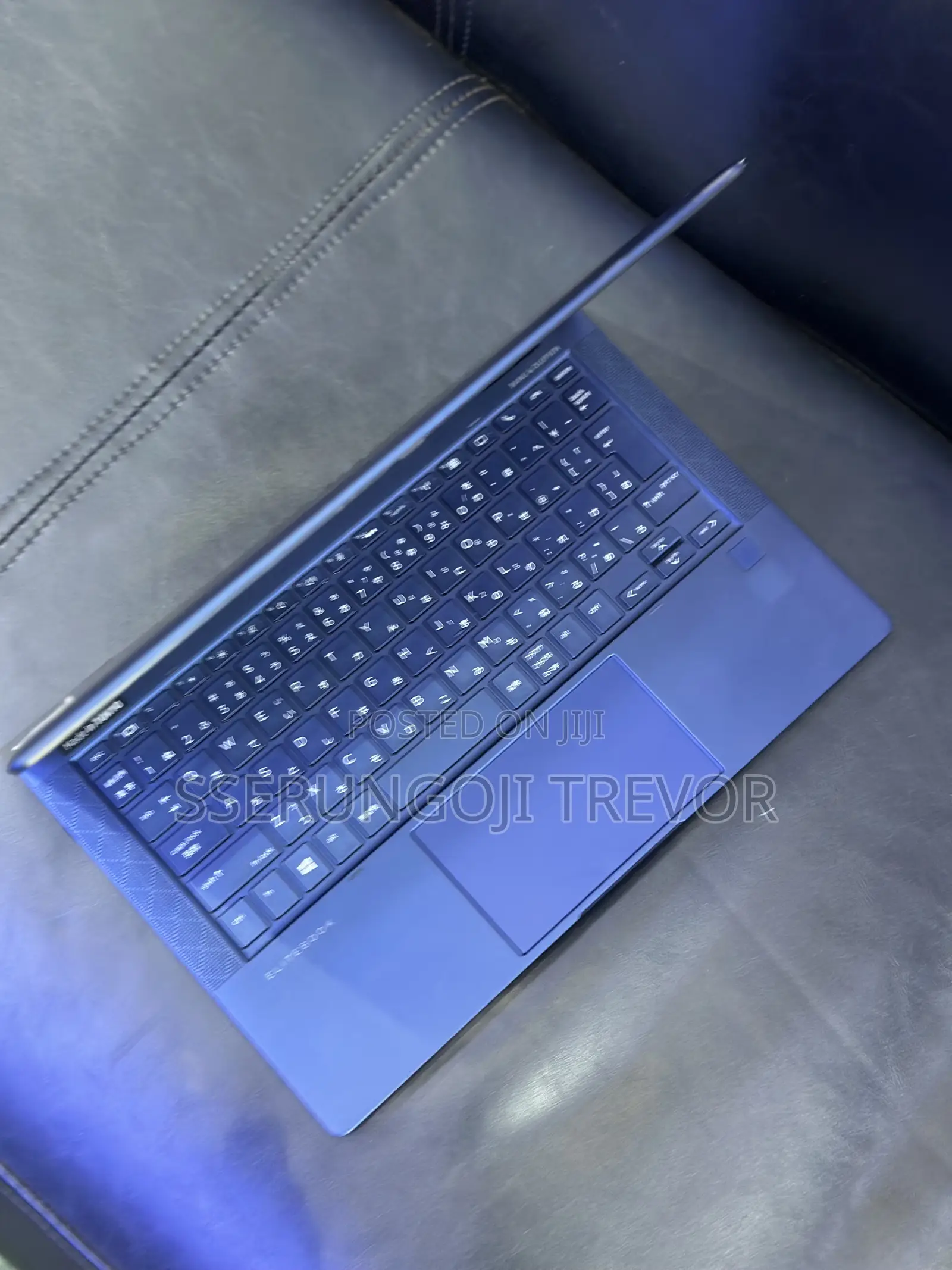 New Laptop HP Dragonfly G2 8GB Intel Core I5 SSD 512GB