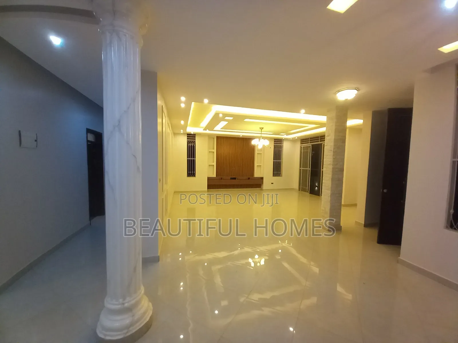 Furnished 5bdrm Duplex in Kira, Central Division for sale