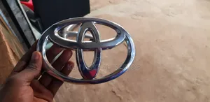 Landcruiser Lc100 Grill Toyota Logo