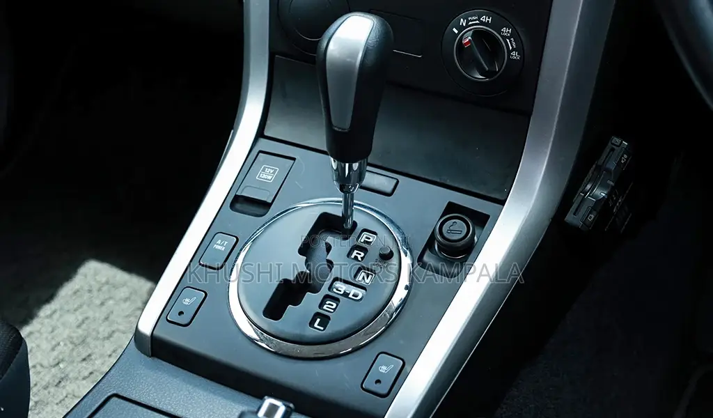 Suzuki Escudo 2012 Black