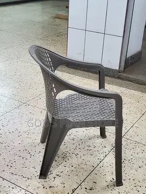Plastic Chairs Plastic Chairs