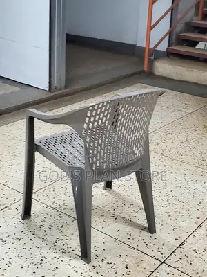 Plastic Chairs Plastic Chairs