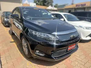 Toyota Harrier 2.0 2016 Black