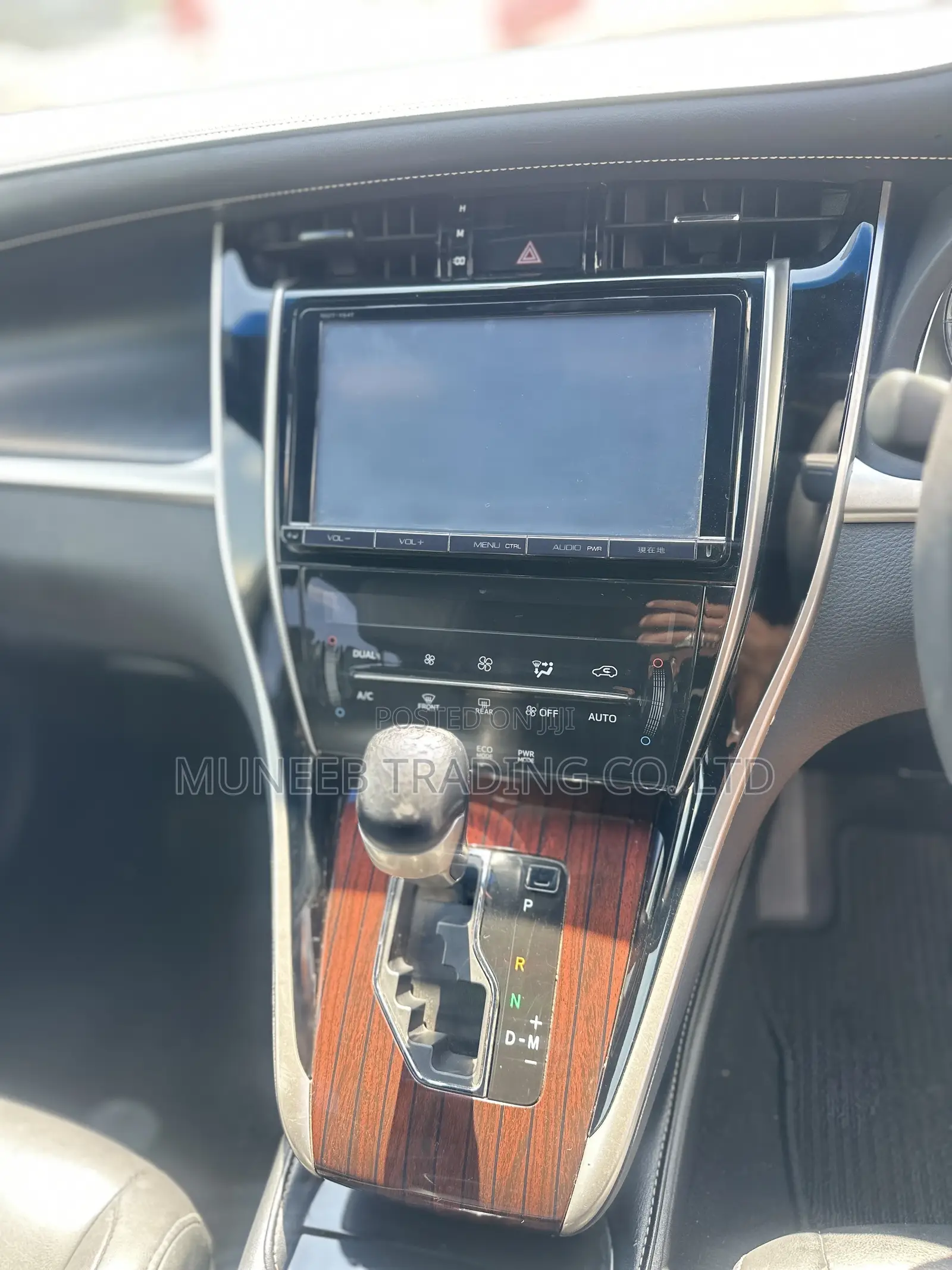 Toyota Harrier 2.0 2016 Black