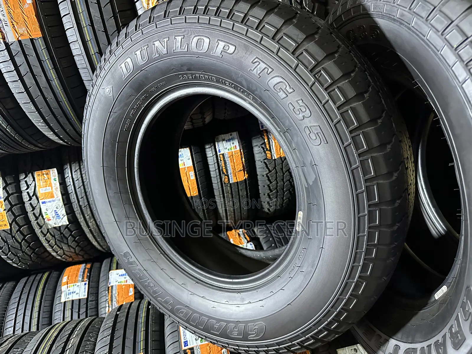 Japan Good Condition Used Tires Available in Size 265/70r16