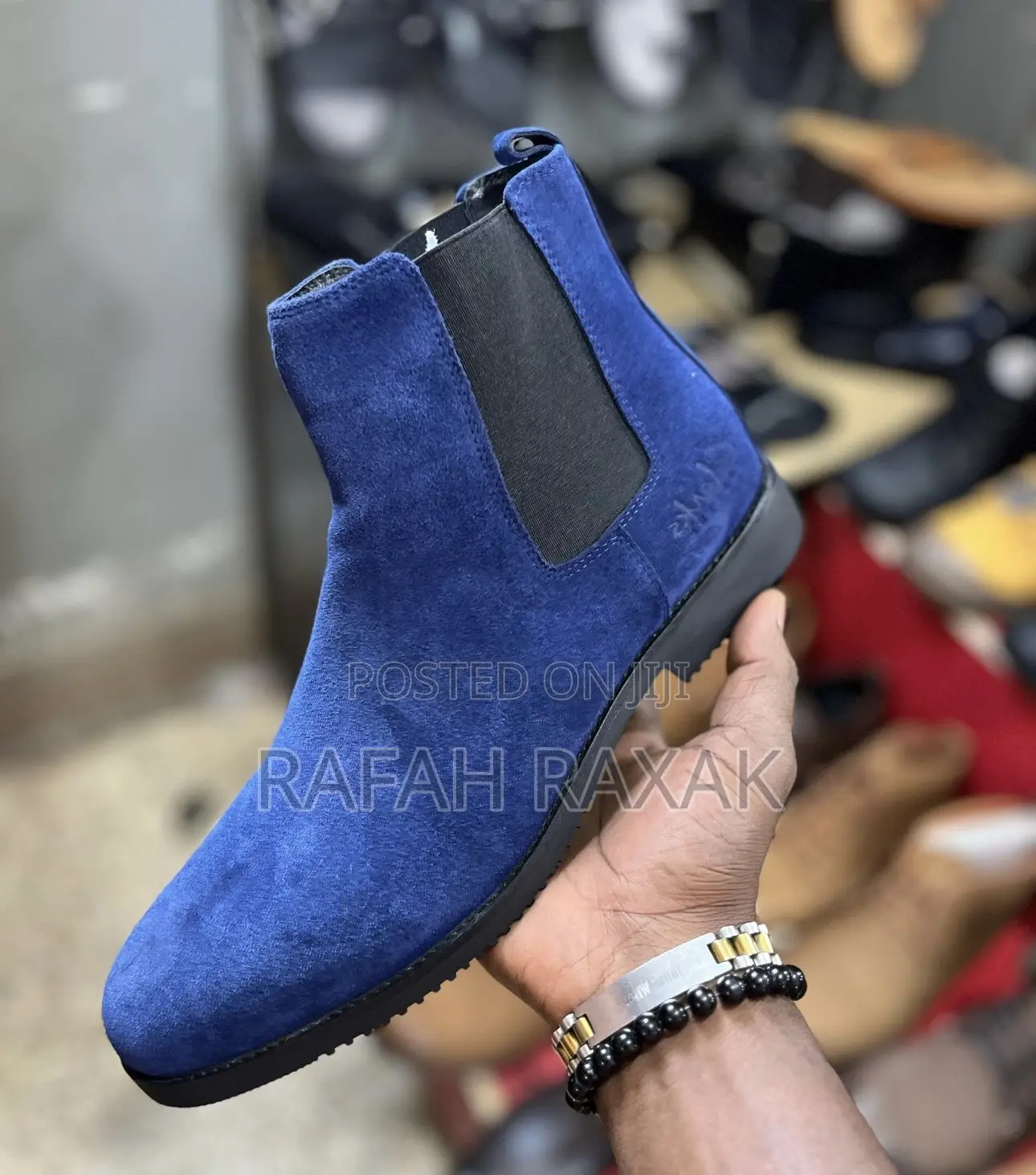 Men’S Classic Blue Suede Clarks Chelsea Boots