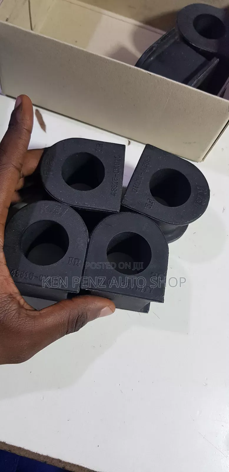 Rubber Stabilizer Linkages for Hillux Vigo