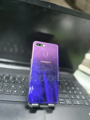 Photo - Oppo F9 64 GB Blue