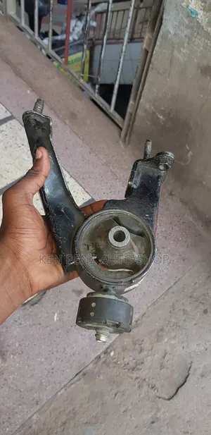 Lower Engine Mountings for Corolla Fielder 2006