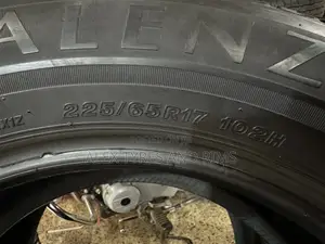 225/65r17 Bridgestone Tyres