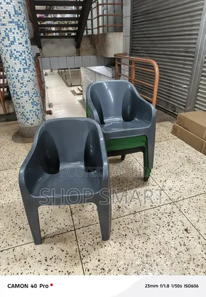 Photo - Bar/Restaurant Plastic Chairs Bar/Plastic Chairs