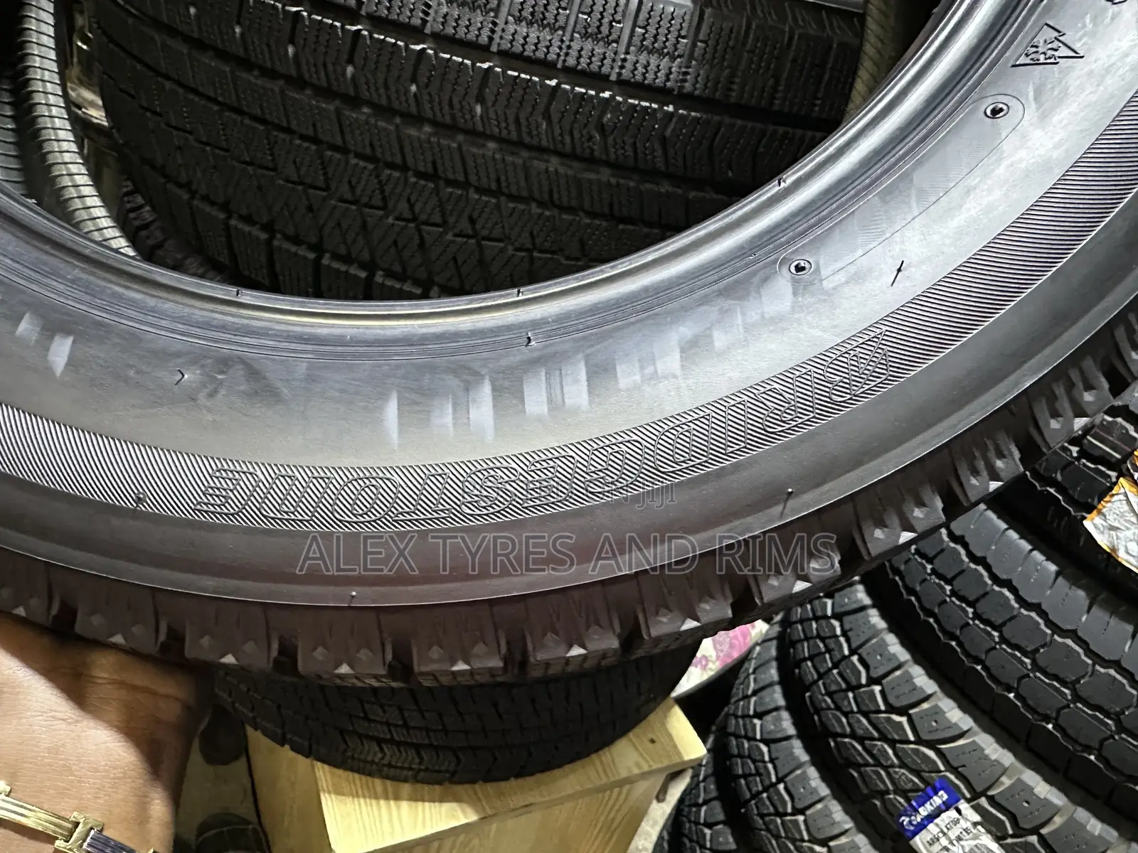 225/55r17 Bridgestone Japan Tyres
