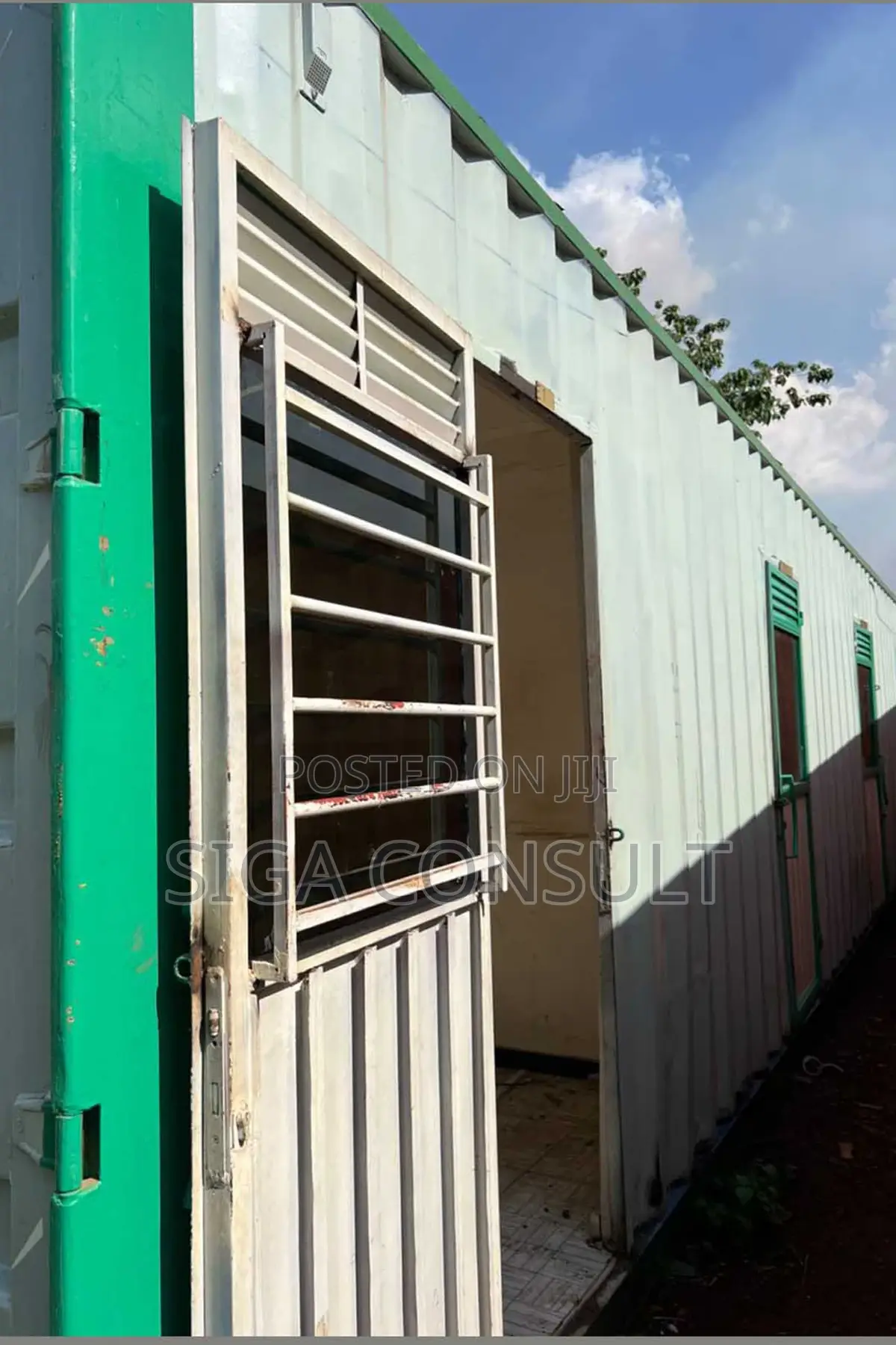 Partitioned 40ft Cargo Container on Sale in Bweyogerere.