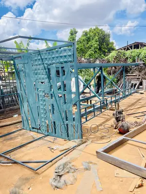 Photo - Stand Water Tank