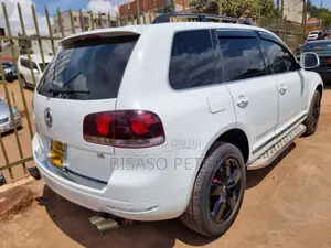 Volkswagen Touareg 2010 White