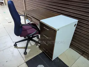 Second Hand Office Desk 4 Feet With Adjustable Chair