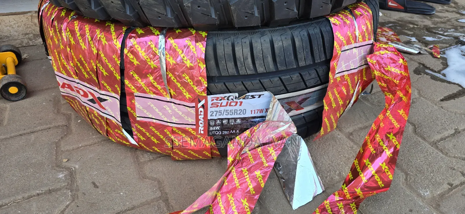 275/55r20 117w Original Rxquest
