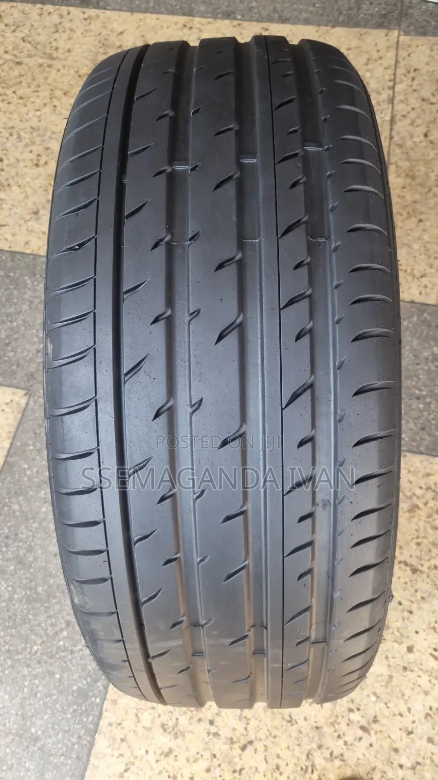 265/50r20 Used Tyre for Blue Tek Benz