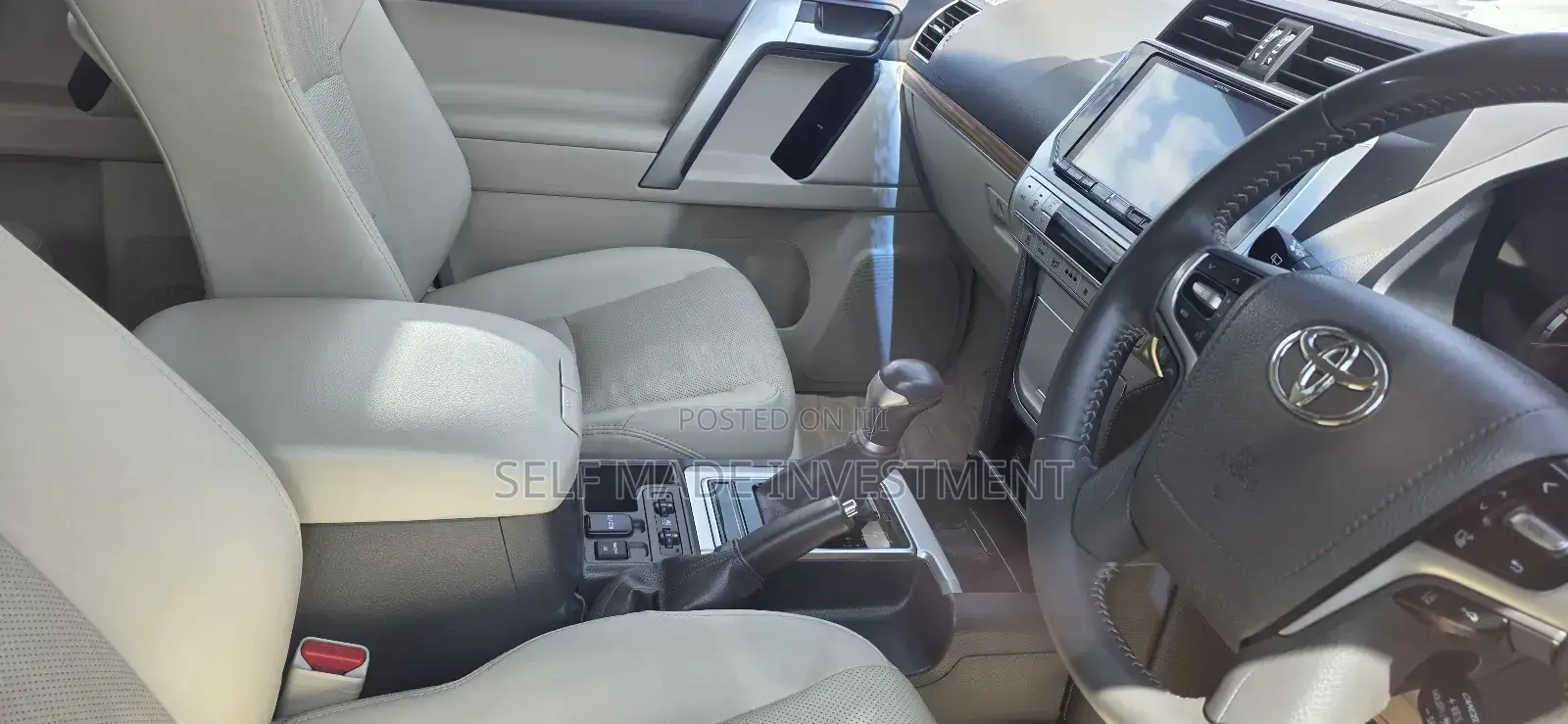 Toyota Land Cruiser Prado 2019 White