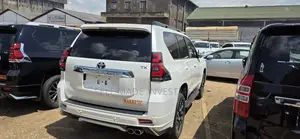 Toyota Land Cruiser Prado 2019 White