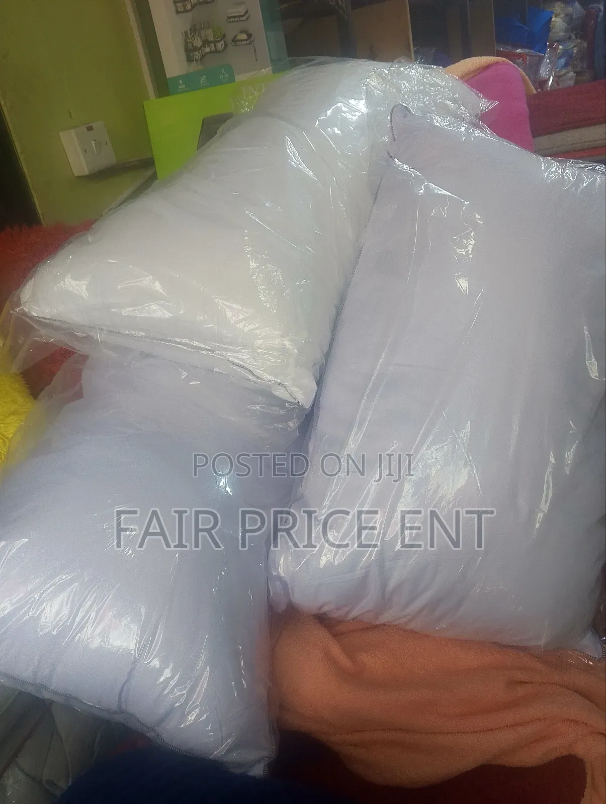 Pair of Elegant Micro Fiber Pillows. Large. ( White)