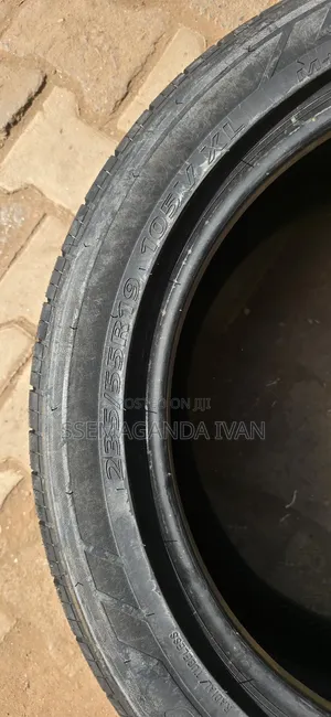 235/55r19 Grand Tourer