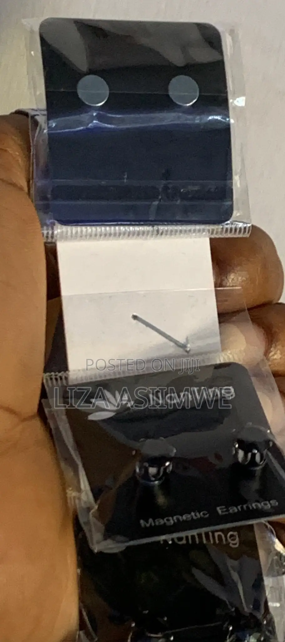 Black Plain Magnetic Earpins