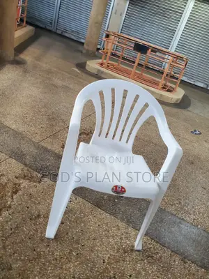 Armrest Plastic Chairs Plastic Chairs (Mukwano)
