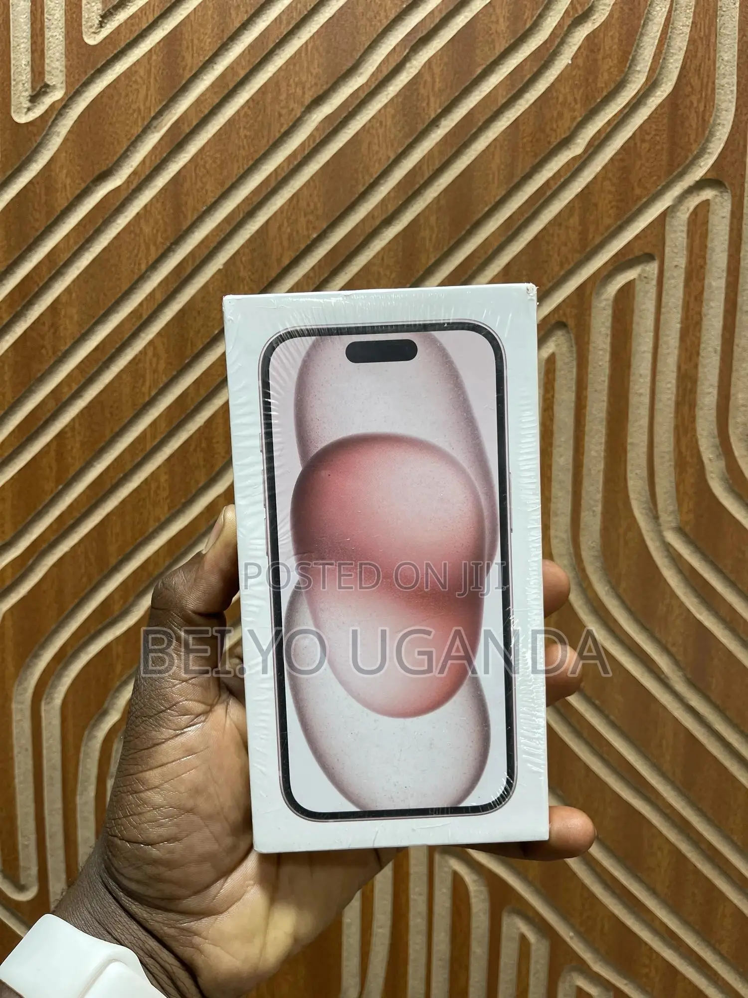 New Apple iPhone 15 128 GB Pink