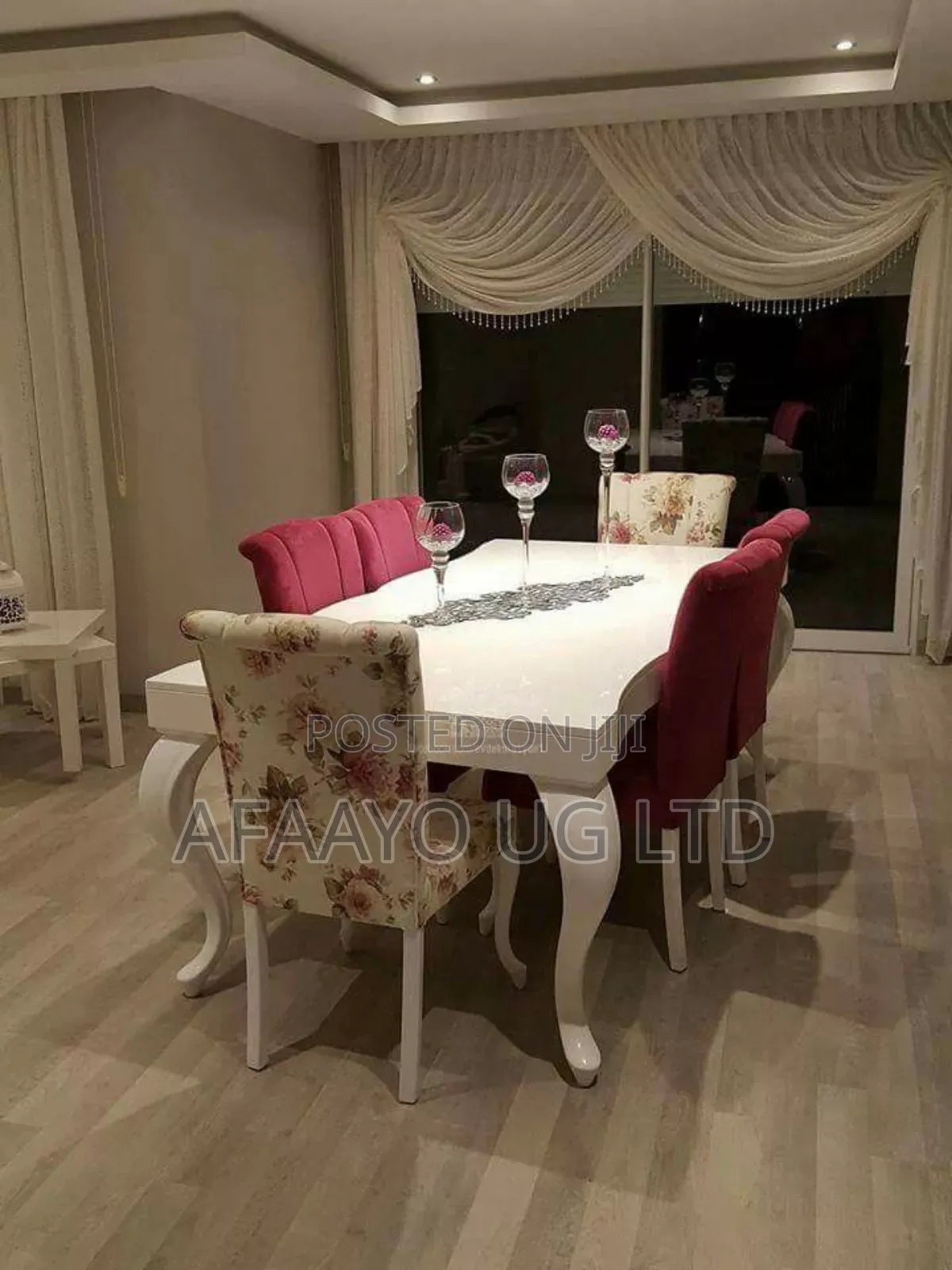 Unique Dinning Set