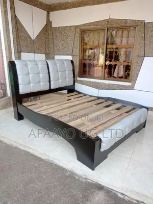 Stylistic Cushioned Wooden Bed
