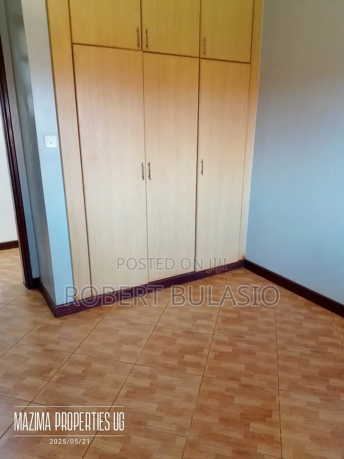 3bdrm Bungalow in Kira Kasangati Road for rent