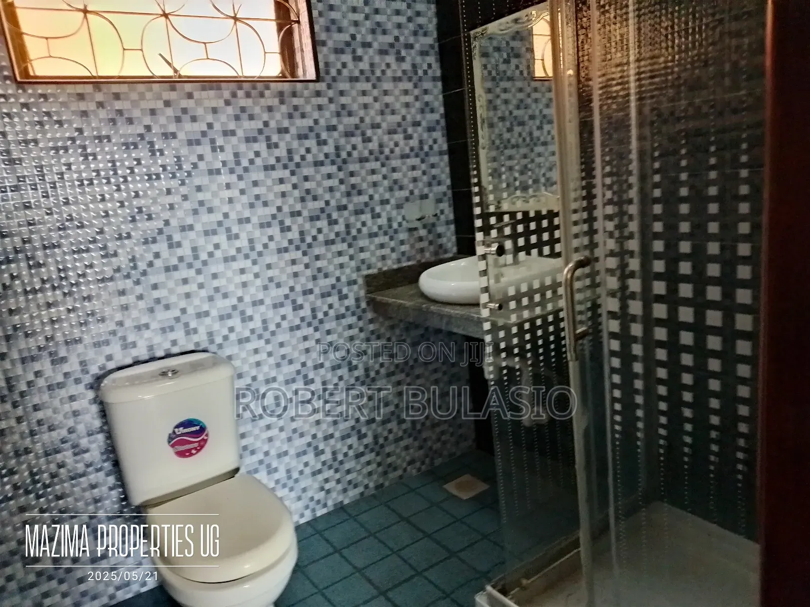3bdrm Bungalow in Kira Kasangati Road for rent