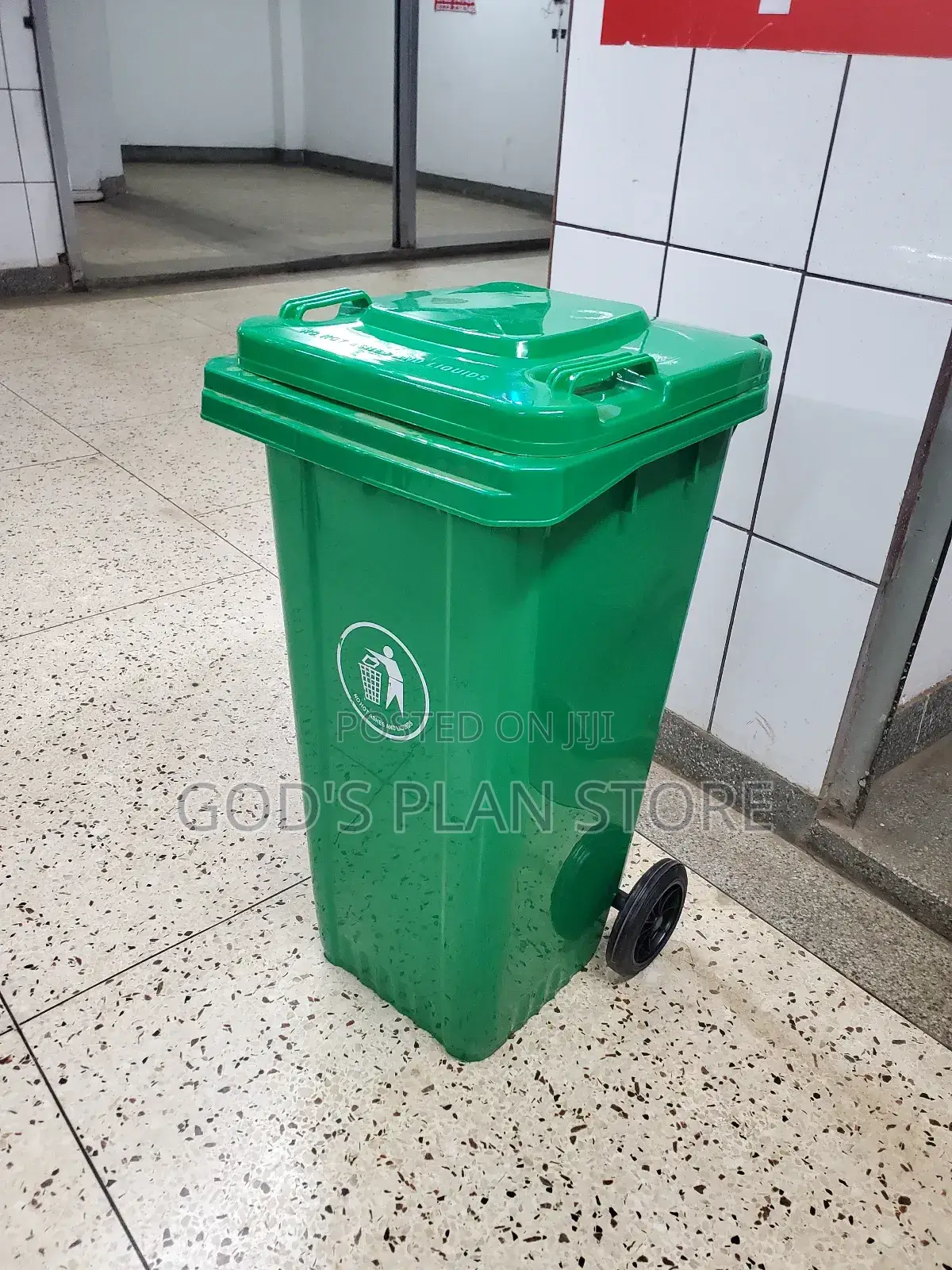 Plastic Dust Bins Plastic Dust Bins8 120litres