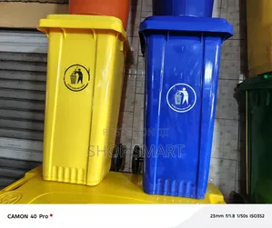 Photo - Plastic Dust Bins Plastic Dust Bins