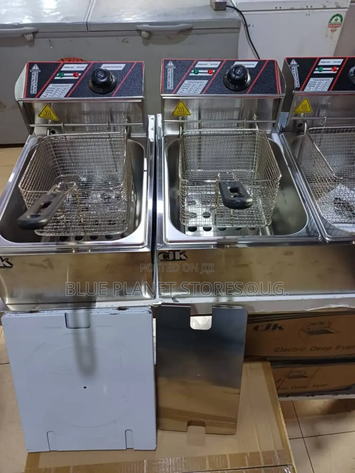 CJK 12litres Electric Deep Fryers \\ 2.5kw + 2.5kw \\ Cjk82