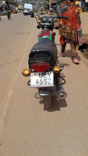 Bajaj Boxer 2022 Red