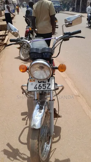 Bajaj Boxer 2022 Red